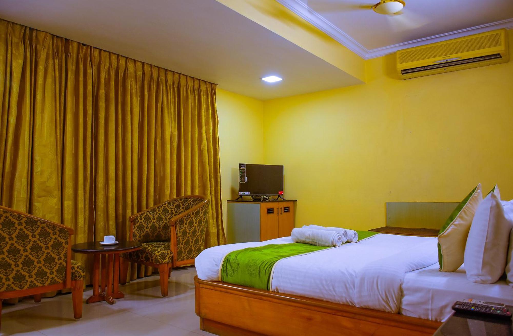 Naksha Tree Hotels - Mogappair Chennai Exterior photo