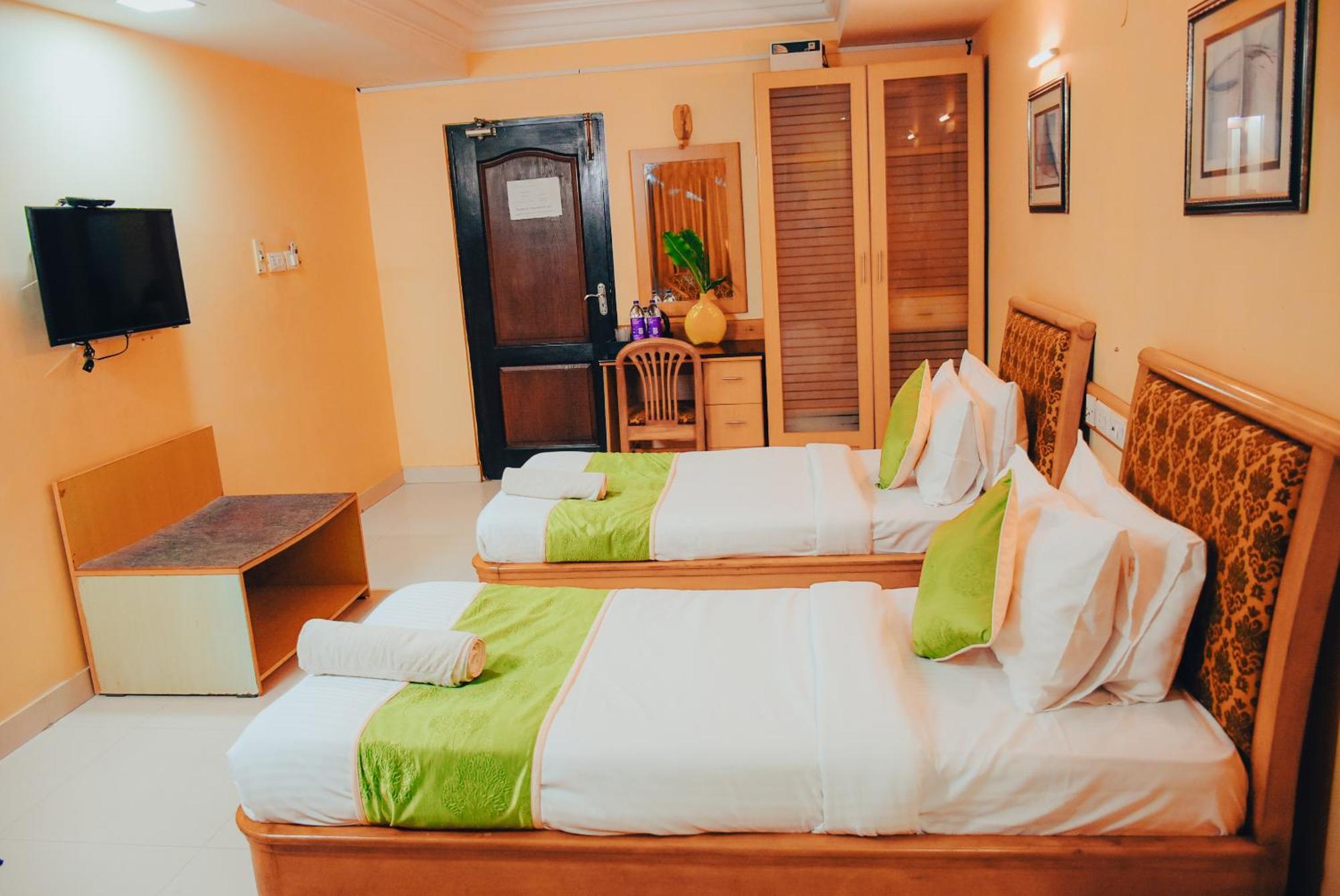 Naksha Tree Hotels - Mogappair Chennai Exterior photo